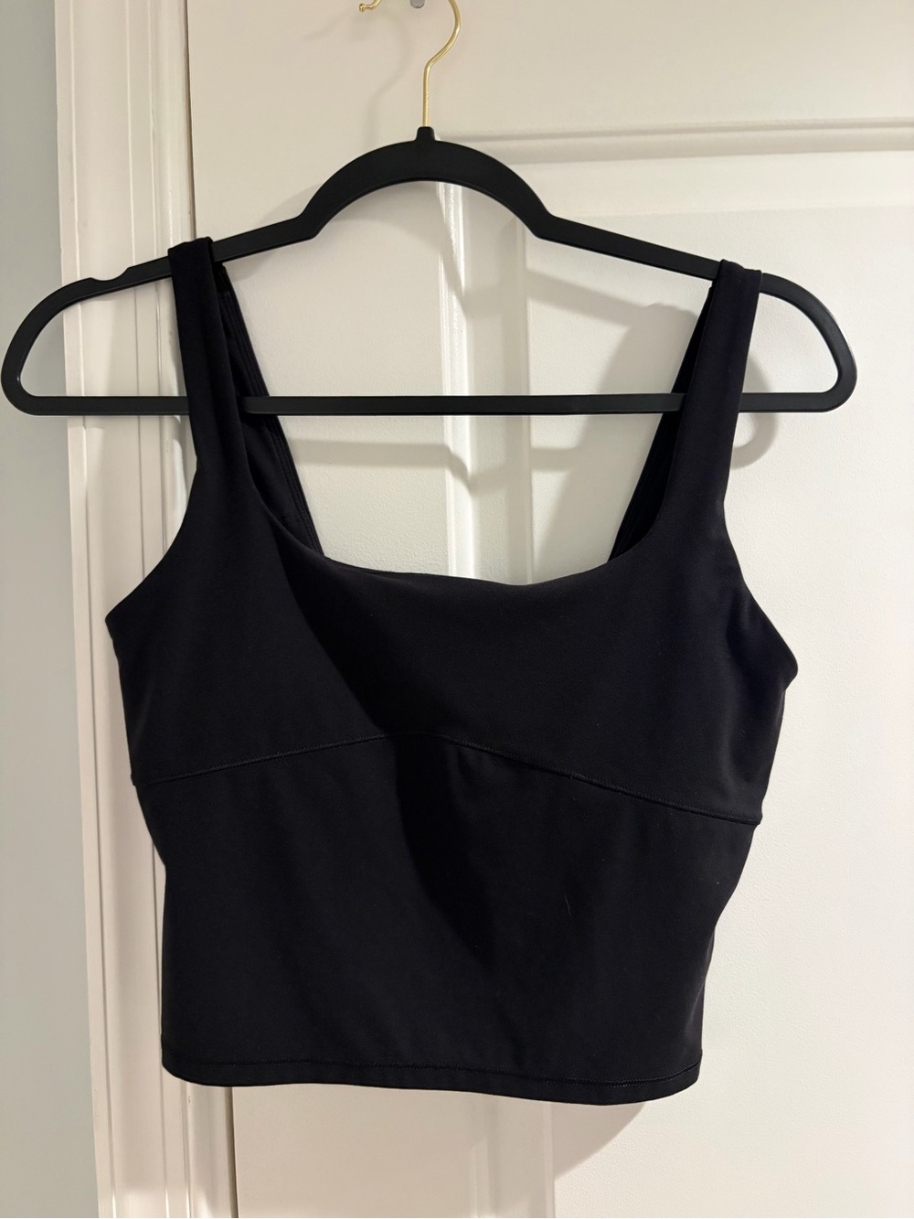 Vuori Black Cropped Tank Top